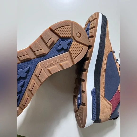 Timberline Sample Shoe - Picture 4 of 5